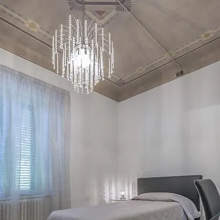 Relais Paradise Bed & Breakfast Pisa